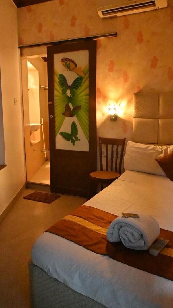 Hotel Diamond Suites Calcutta Buitenkant foto