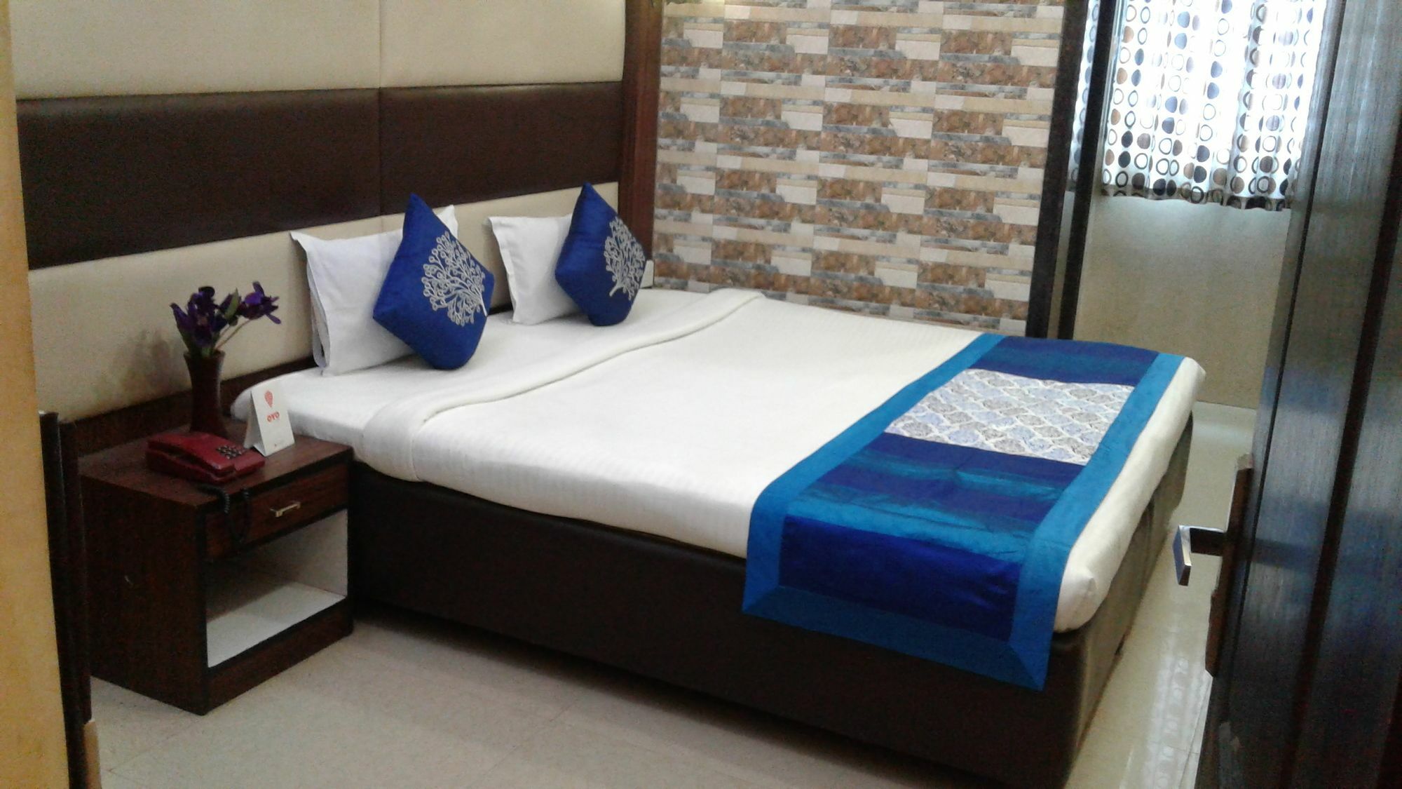 Hotel Diamond Suites Calcutta Buitenkant foto